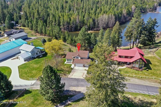 720 Stoneridge RD, Blanchard, ID 83804