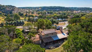 1406 N Harper Rd, Kerrville, TX 78028