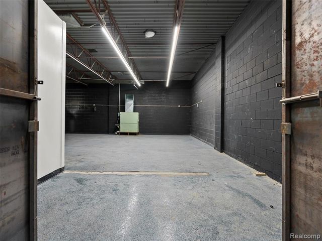 23409 Dequindre Road, Hazel Park, MI 48030