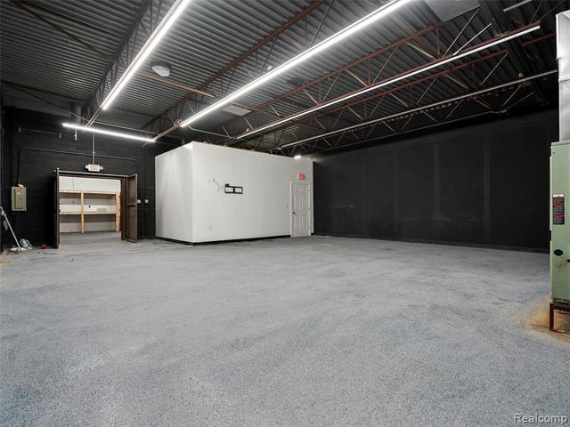 23409 Dequindre Road, Hazel Park, MI 48030