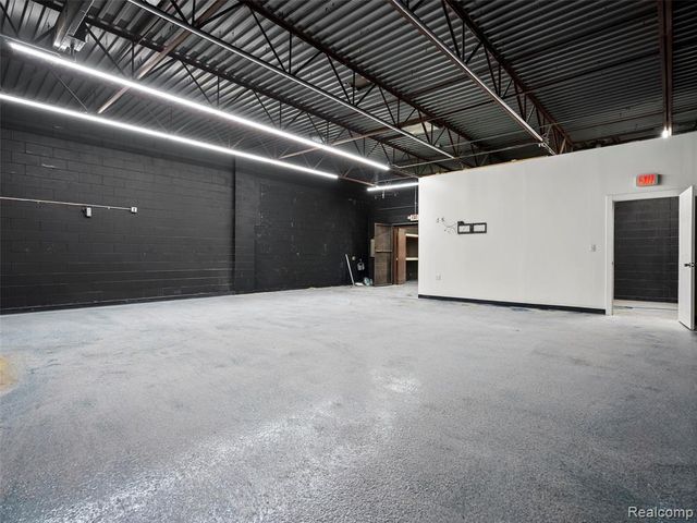 23409 Dequindre Road, Hazel Park, MI 48030