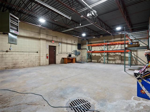 23409 Dequindre Road, Hazel Park, MI 48030