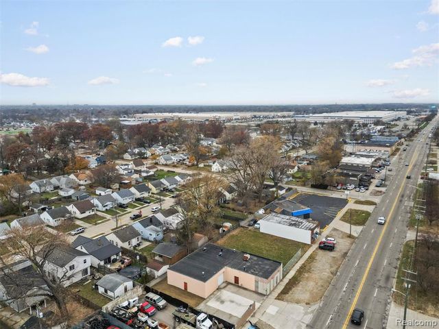 23409 Dequindre Road, Hazel Park, MI 48030