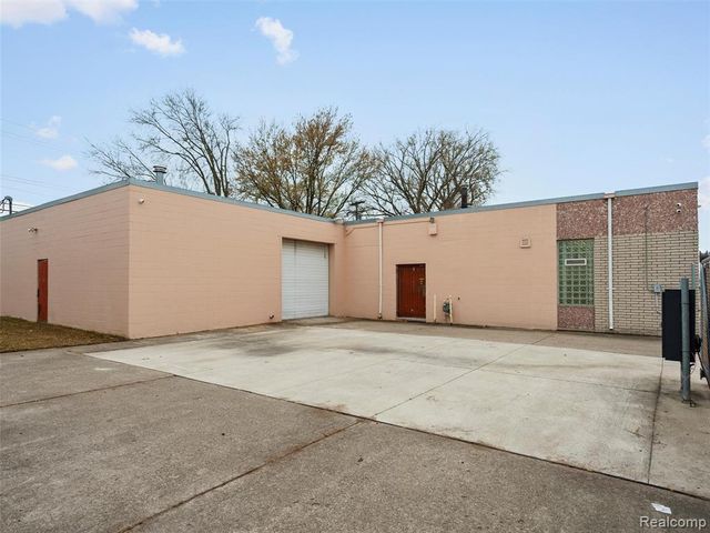 23409 Dequindre Road, Hazel Park, MI 48030