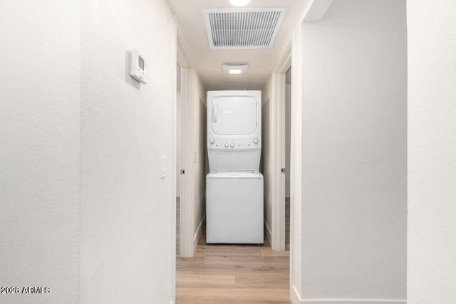 6049 W Laurie Lane Apt 5, Glendale, AZ 85302