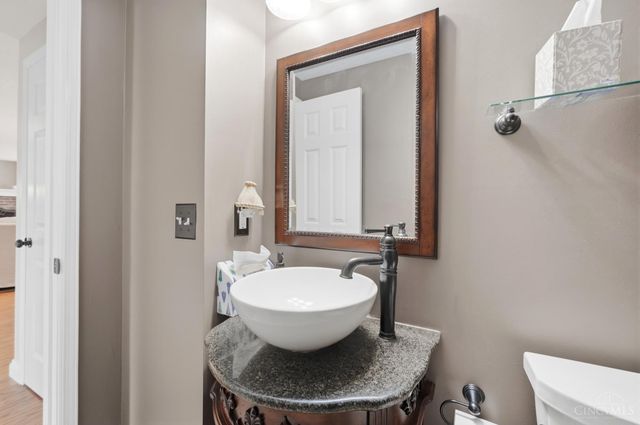 4290 Fox Hollow Drive, Cincinnati, OH 45241