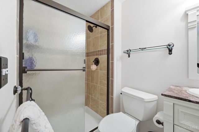 4290 Fox Hollow Drive, Cincinnati, OH 45241