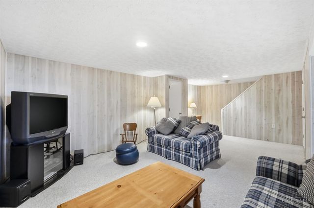 4290 Fox Hollow Drive, Cincinnati, OH 45241