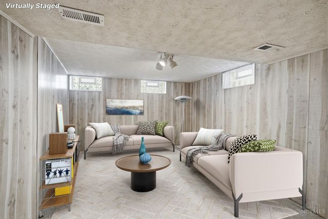 4290 Fox Hollow Drive, Cincinnati, OH 45241