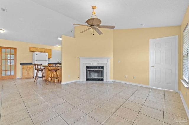 5245 Medina Rd, Pensacola, FL 32507