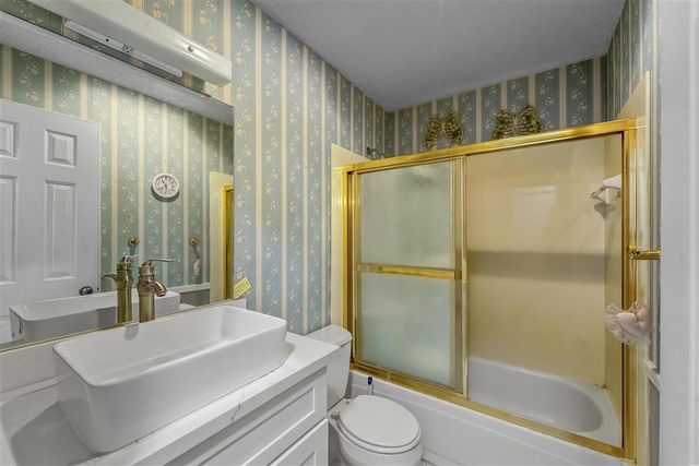 4024 Fourden Lane, Lake Charles, LA 70607