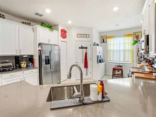 969 LAUREL VIEW WAY, Groveland, FL 34736