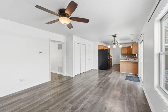 2823 Jacobs Creek Run, Fort Wayne, IN 46825