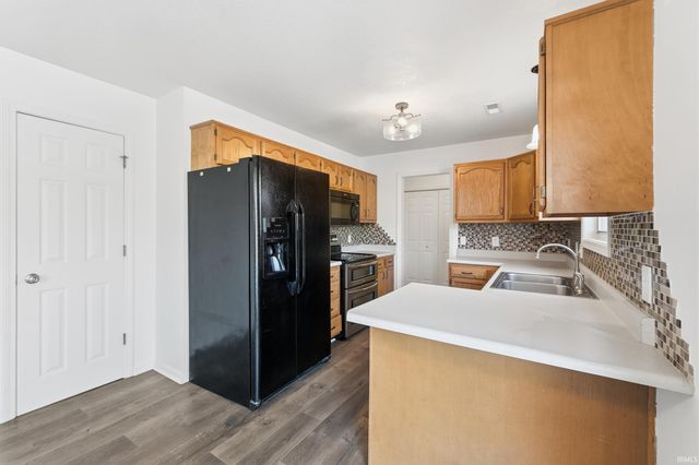 2823 Jacobs Creek Run, Fort Wayne, IN 46825