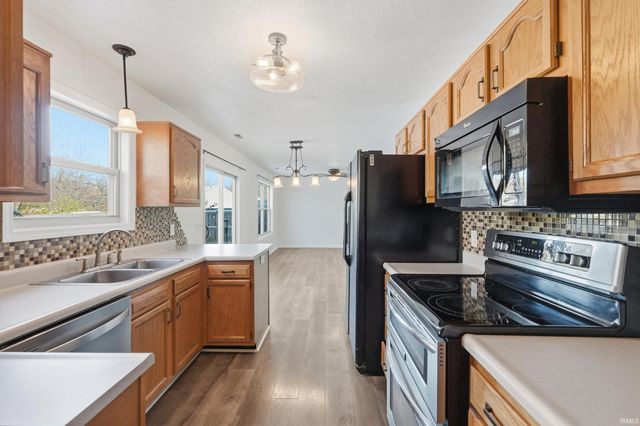 2823 Jacobs Creek Run, Fort Wayne, IN 46825