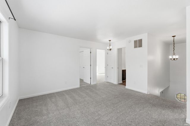 2823 Jacobs Creek Run, Fort Wayne, IN 46825