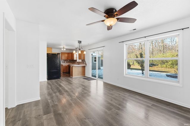 2823 Jacobs Creek Run, Fort Wayne, IN 46825