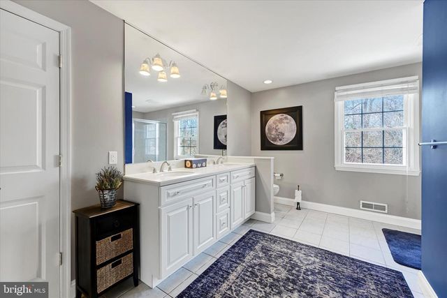 1 WINDEMERE PKWY, Phoenix, MD 21131