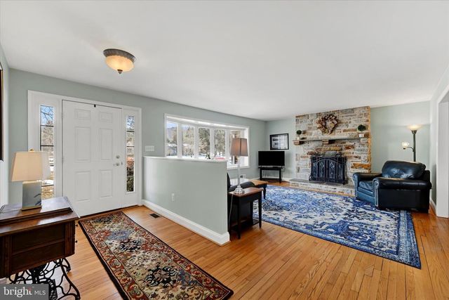 1 WINDEMERE PKWY, Phoenix, MD 21131