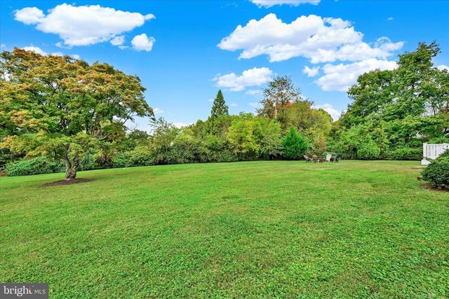 1 WINDEMERE PKWY, Phoenix, MD 21131