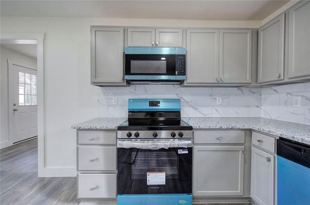 30 Grove Circle, Cartersville, GA 30120
