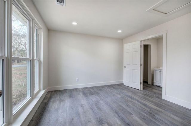 30 Grove Circle, Cartersville, GA 30120