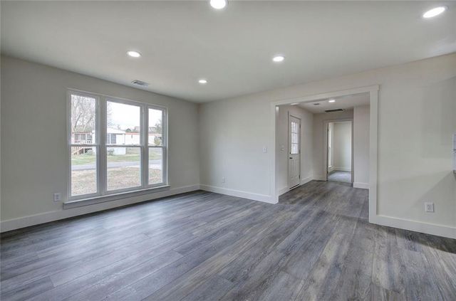 30 Grove Circle, Cartersville, GA 30120