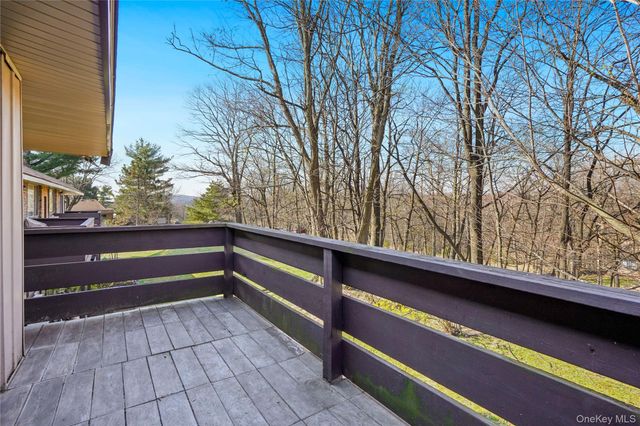 52 Sierra Vista Lane, Valley Cottage, NY 10989