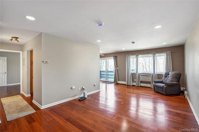 52 Sierra Vista Lane, Valley Cottage, NY 10989