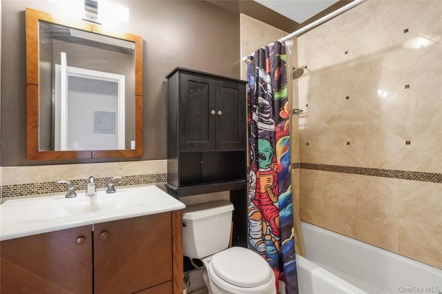 52 Sierra Vista Lane, Valley Cottage, NY 10989