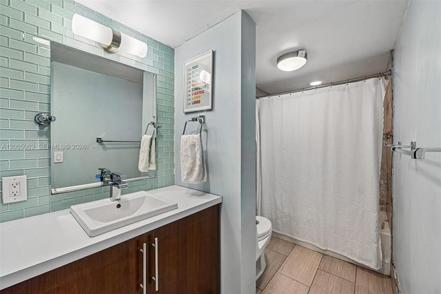 2830 Riverside Drive 103-3, Coral Springs, FL 33065