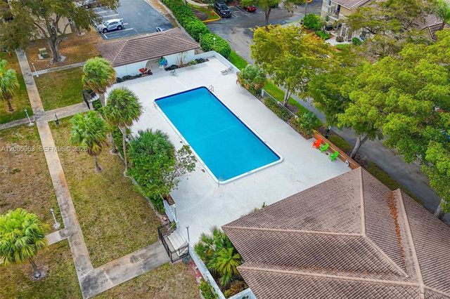 2830 Riverside Drive 103-3, Coral Springs, FL 33065