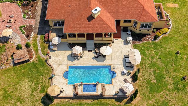 228 Weaver Rd, Lebanon, TN 37090