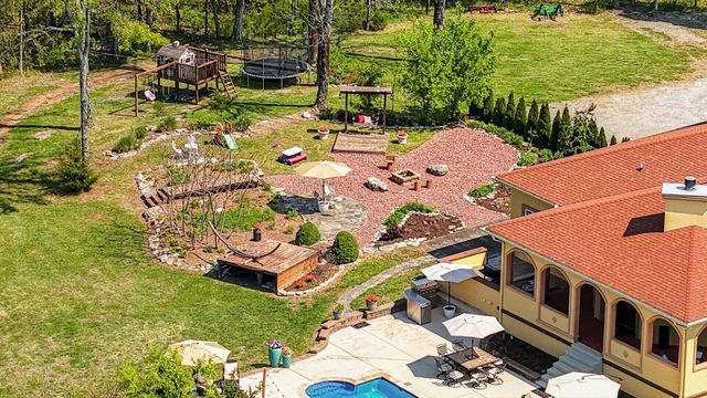 228 Weaver Rd, Lebanon, TN 37090