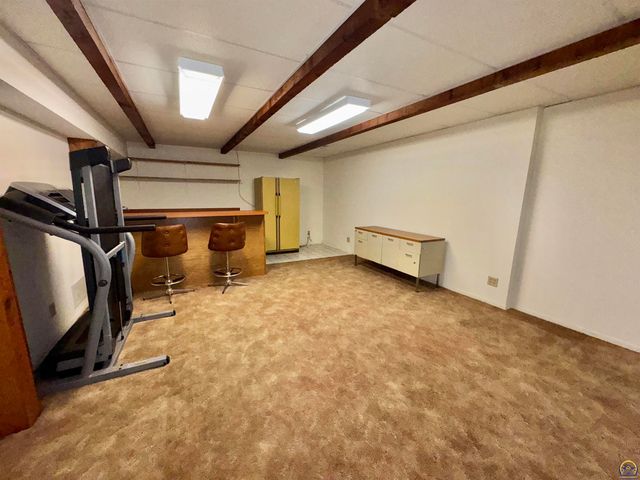 1038 SW Randolph AVE, Topeka, KS 66604