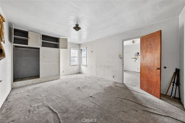 1305 W 84th, Los Angeles, CA 90044