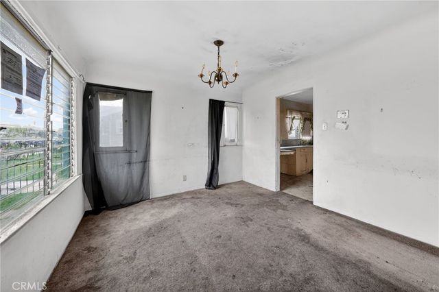 1305 W 84th, Los Angeles, CA 90044