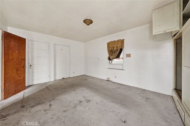 1305 W 84th, Los Angeles, CA 90044