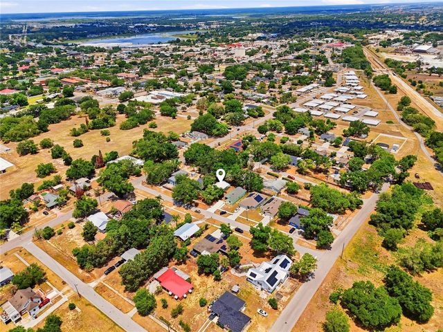 1414 JOHNS AVENUE, Haines City, FL 33844