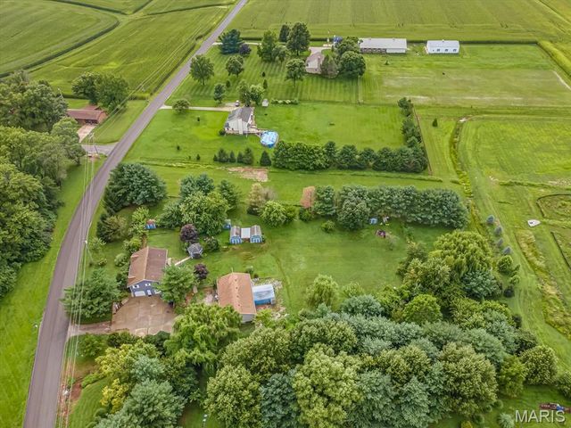 7709 Goshen Road, Edwardsville, IL 62025