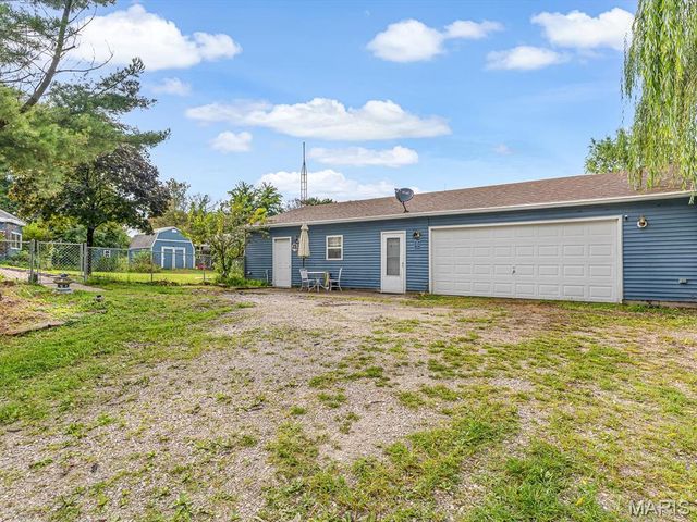 7709 Goshen Road, Edwardsville, IL 62025