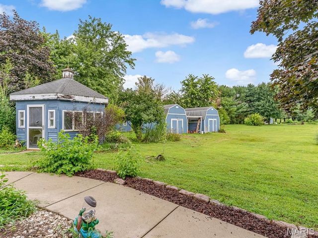 7709 Goshen Road, Edwardsville, IL 62025