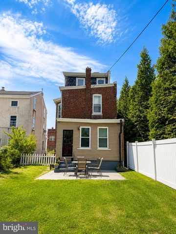5547 RIDGE AVE, Philadelphia, PA 19128