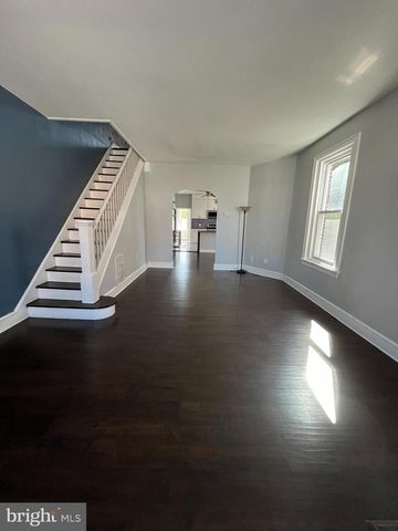 5547 RIDGE AVE, Philadelphia, PA 19128