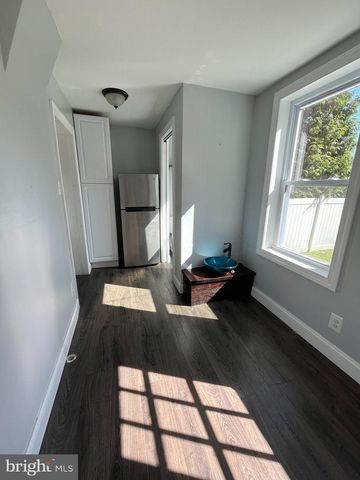 5547 RIDGE AVE, Philadelphia, PA 19128