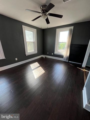 5547 RIDGE AVE, Philadelphia, PA 19128