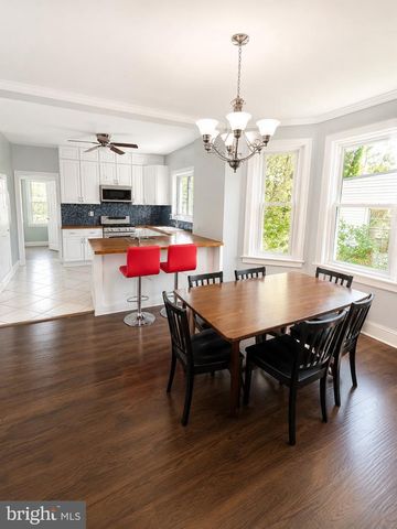 5547 RIDGE AVE, Philadelphia, PA 19128