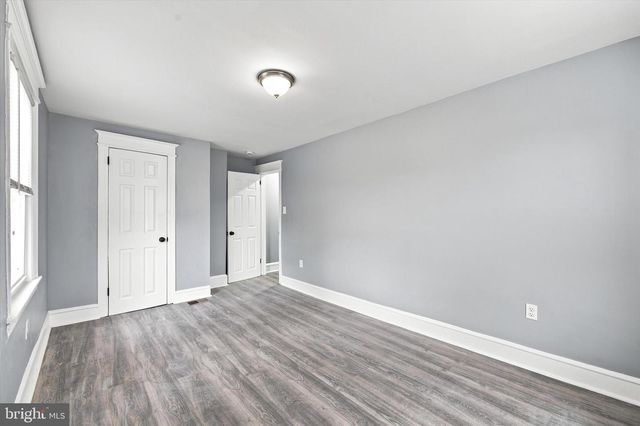 216 WOODLAWN AVE, Collingdale, PA 19023