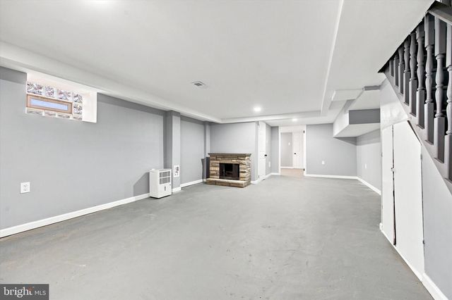 216 WOODLAWN AVE, Collingdale, PA 19023