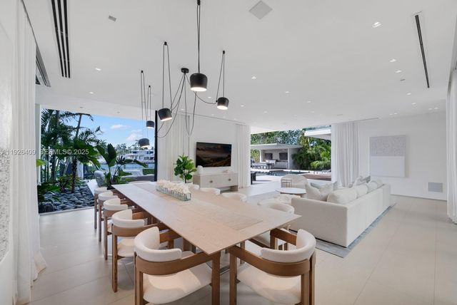 6480 Allison Rd, Miami Beach, FL 33141